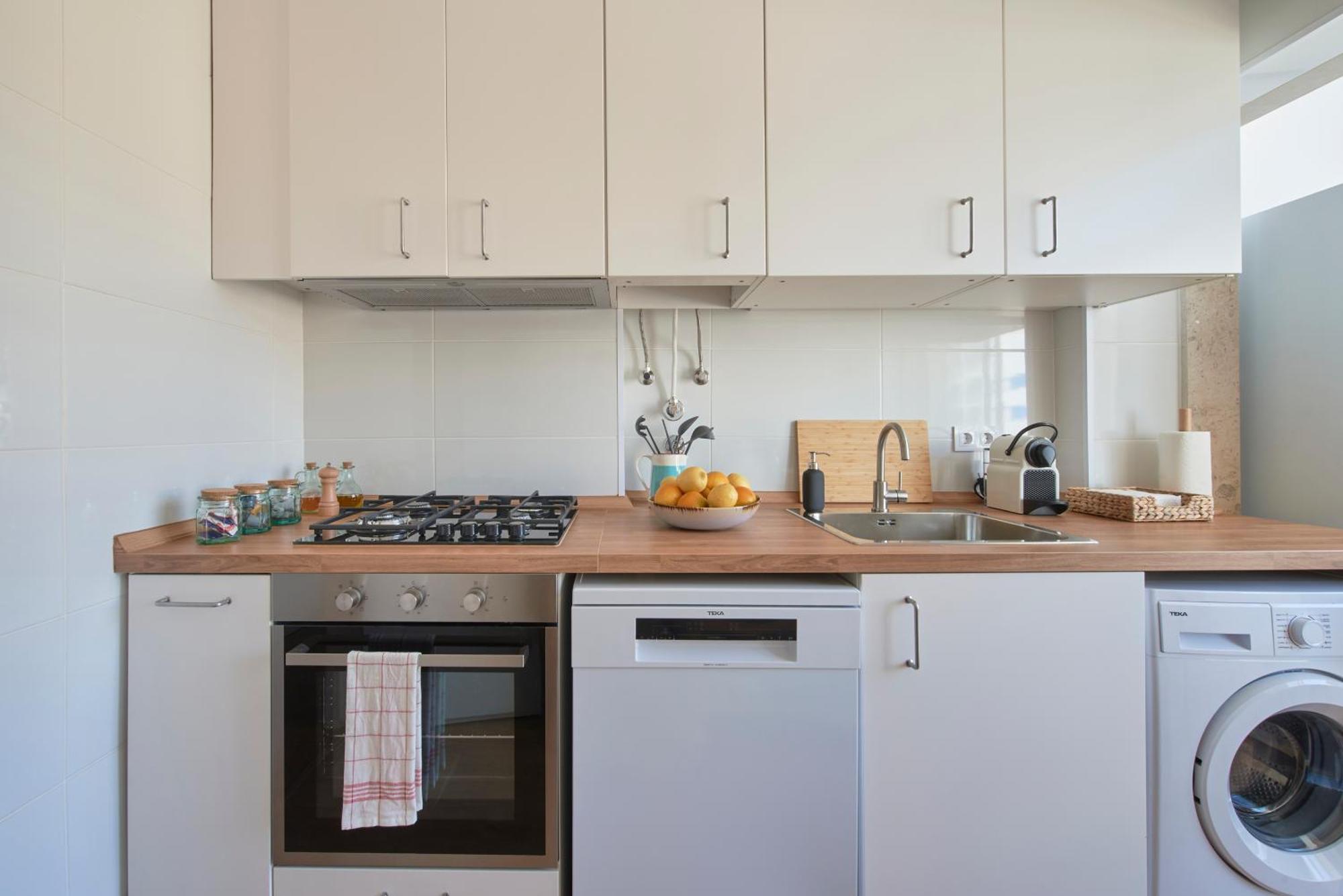 Sunset Bay View, Renovated Apt, By Timecooler Сетубал Екстериор снимка