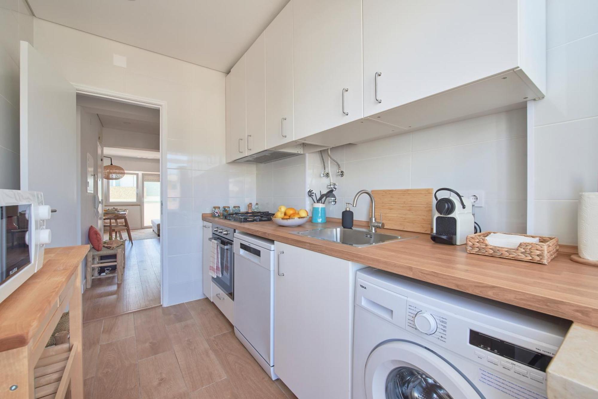 Sunset Bay View, Renovated Apt, By Timecooler Сетубал Екстериор снимка