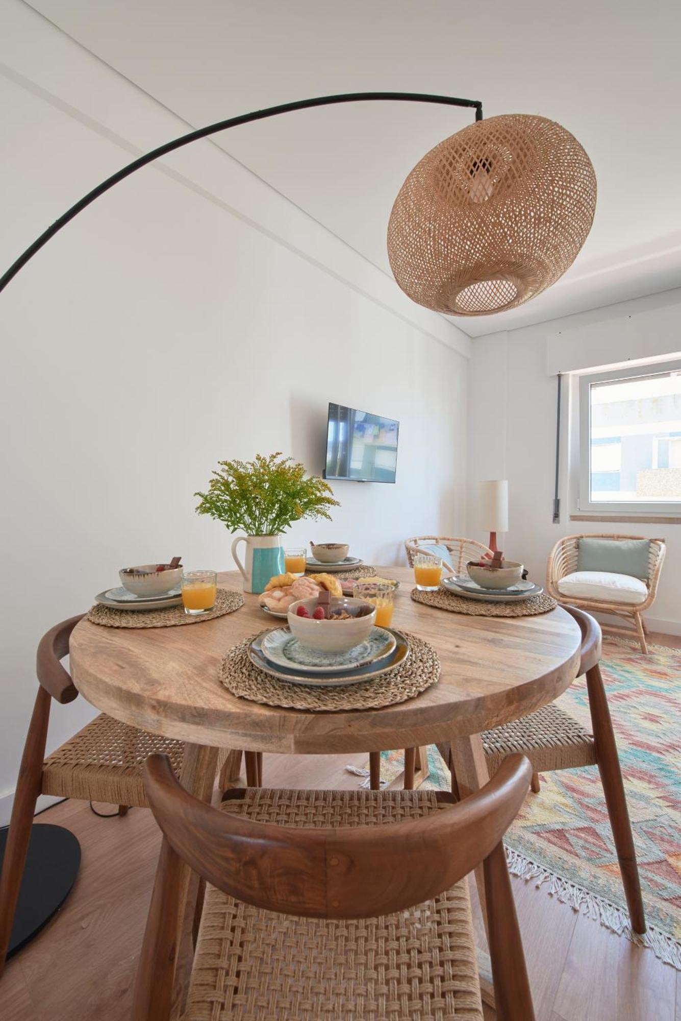 Sunset Bay View, Renovated Apt, By Timecooler Сетубал Екстериор снимка