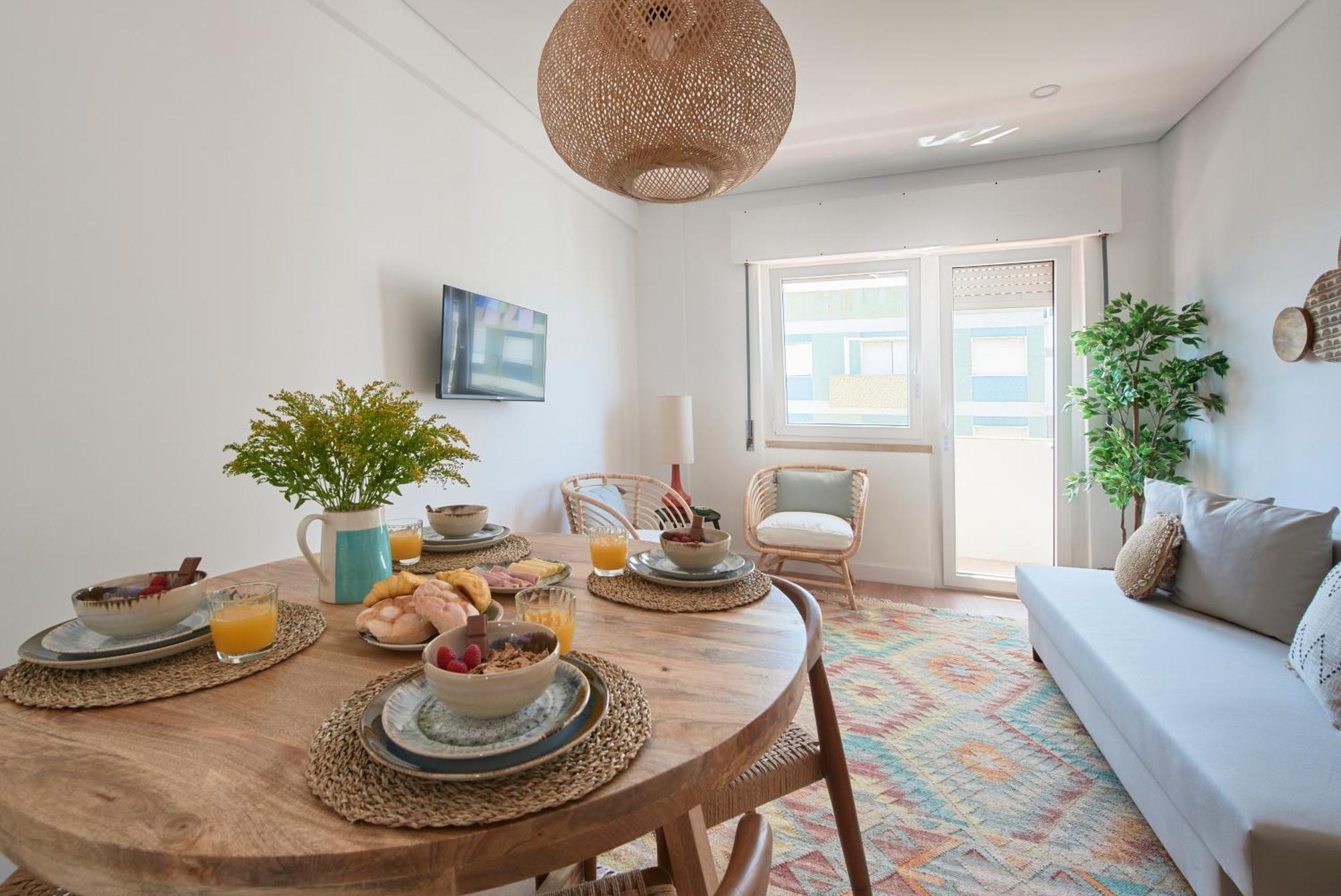 Sunset Bay View, Renovated Apt, By Timecooler Сетубал Екстериор снимка