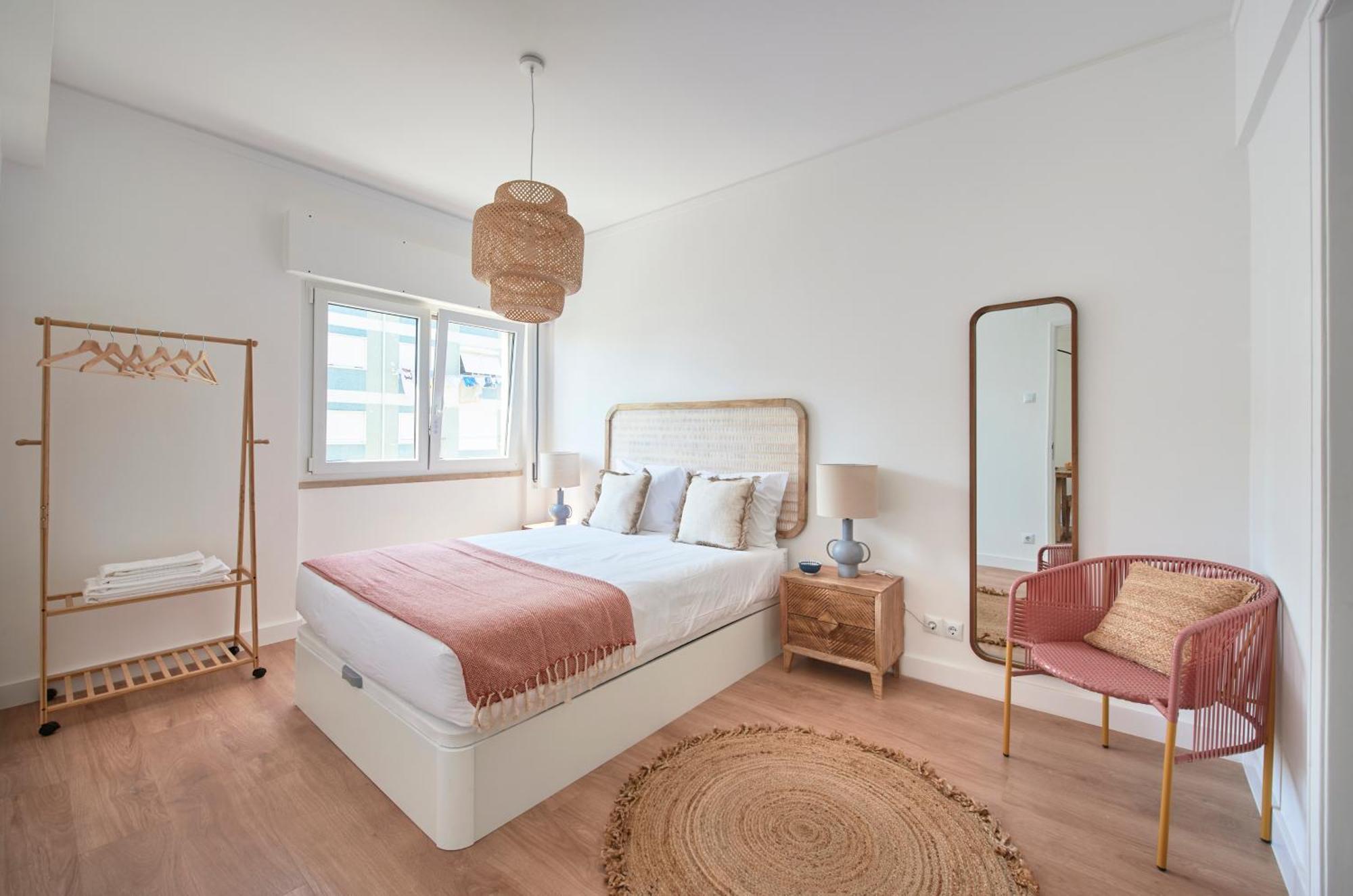 Sunset Bay View, Renovated Apt, By Timecooler Сетубал Екстериор снимка